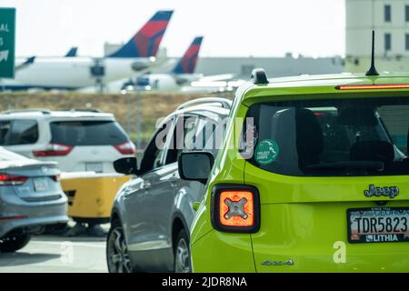 Traffico aereo e terrestre al Terminal Internazionale dell'Aeroporto Internazionale Hartsfield-Jackson di Atlanta, Georgia. (USA) Foto Stock