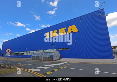 IKEA Svedese flat-pack mobili superstore a Warrington, UKS primo, aperto nel 1987.910 Europa Blvd, Westbrook, Warrington, Cheshire WA5 7TY Foto Stock