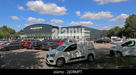 Arnold Clarke Store, Warrington - Gemini Retail Park, 610 Europa Blvd, Westbrook, Warrington, Cheshire, INGHILTERRA, REGNO UNITO, WA5 7TT Foto Stock