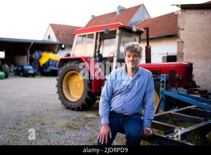 L'ultimo agricoltore locale Eckardt Heukamp nel villaggio di Lützerath il Juni 13, 2022 a Lützerath, Germania Lützerath ist ein Weiler der Stadt Erkelenz i Foto Stock