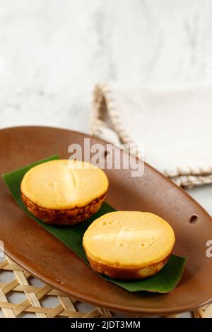 KUE Kuala Lumpur Kentang o torta di fango di patate Foto Stock