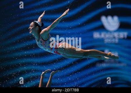 Budapest, Ungheria. 23rd giugno 2022. Il team Mexico si esibirà durante il primo evento del team Artistic Swimming Women a Budapest, Ungheria, 23 giugno 2022. Credit: Zheng Huansong/Xinhua/Alamy Live News Foto Stock