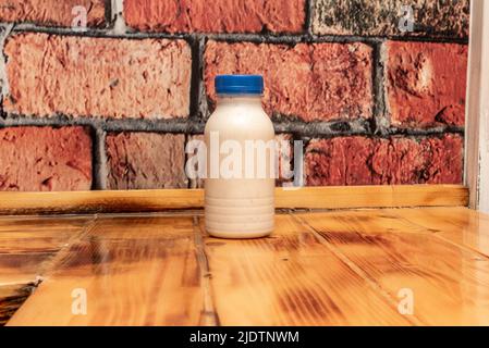 Il chicha è il nome dato a varie varietà di bevande derivate principalmente dalla fermentazione non distillata del mais e di altri cereali originari di Foto Stock