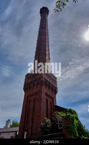 Soames Brewery Chimney, Tuttle Street, Wrexham, Galles Foto Stock