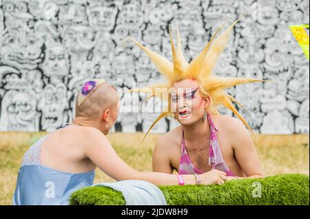 Glastonbury, Regno Unito. 23rd giugno 2022. Capelli selvatici - il 50th 2022 Glastonbury Festival, Worthy Farm. Glastonbury, Credit: Guy Bell/Alamy Live News Foto Stock