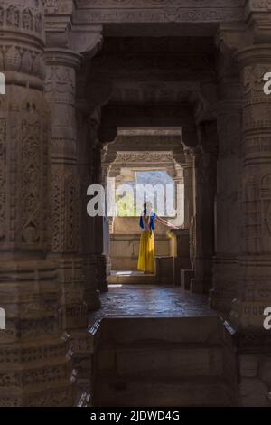 All'interno del tempio Sheth Anandji Kalyanji, distretto di Pali, Rajasthan, India. Foto Stock