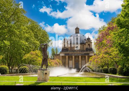 Pamplona, Spagna - Maggio 6th 2022 - Monumento a Los Caidos (Monumento dei caduti) a Pamplona Foto Stock