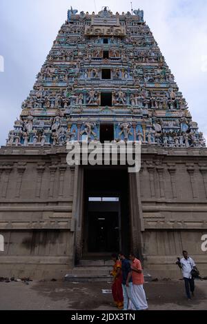 Kovilpatti, Tamilnadu India - Maggio 16 2022: Shenbahavalli amman kovil o Sri Poovananathar Swamy Tempio in kovilpatti Foto Stock