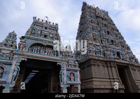 Kovilpatti, Tamilnadu India - Maggio 16 2022: Shenbahavalli amman kovil o Sri Poovananathar Swamy Tempio in kovilpatti Foto Stock