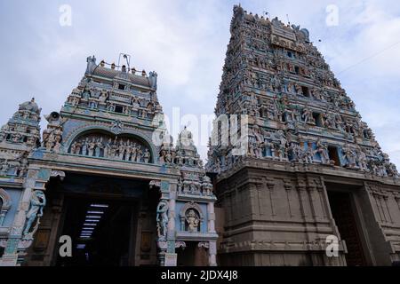 Kovilpatti, Tamilnadu India - Maggio 16 2022: Shenbahavalli amman kovil o Sri Poovananathar Swamy Tempio in kovilpatti Foto Stock