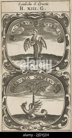 Basilisk a catena / Drago sotto un albero di frutta, Exacuerunt Dentes Suos / Servata Manebunt (titolo sull'oggetto), Symbola Divina et Humana Pontificum Imperatorum Regum (titolo della serie), un emblema con due rappresentazioni. Sopra un basilisk con una testa di un gallo, ali di un drago e coda di un serpente. È incatenato. Sotto, un drago guarda la frutta in un albero., tipografia: anonimo, dopo la stampa da: Aegidius Sadeler (II), 1666, carta, incisione, stampa di tipografia, altezza 121 mm x larghezza 66 mm Foto Stock