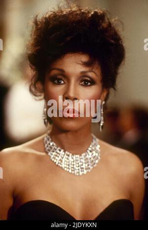 DIAHANN CARROLL in DYNASTY (1981), diretto da PHILIP LEACOCK, JEROME COURTLAND e DON MEDFORD. Credit: Aaron Spelling Productions / Album Foto Stock