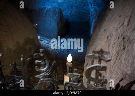 06 dicembre 2013 Europa. Italia, Roma, Mausoleo delle tombe Ardeatine dove i nazisti nel 1944 uccisero 335 romani all'interno delle cave come rappresaglia Foto Stock