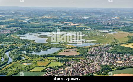 Una vista aerea di Wetlands, a nord di Castleford, Yorkshire occidentale, Inghilterra settentrionale, Regno Unito Foto Stock
