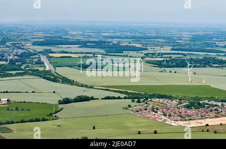 Una vista aerea di East Leeds, che mostra la nuova strada di soccorso orientale, West Yorkshire, Regno Unito Foto Stock