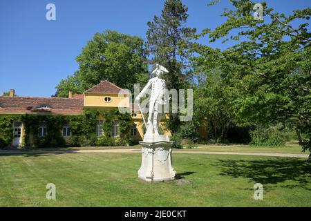 Statua di Federico II nel Giardino Marly, Parco del Palazzo Sanssouci, Potsdam, Brandeburgo, Germania Foto Stock