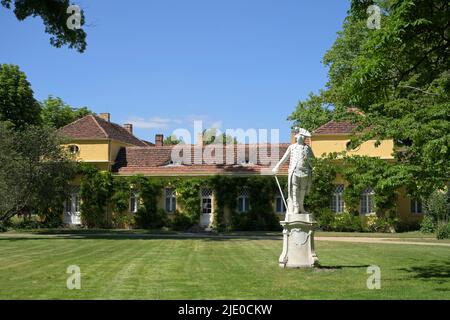 Statua di Federico II nel Giardino Marly, Parco del Palazzo Sanssouci, Potsdam, Brandeburgo, Germania Foto Stock