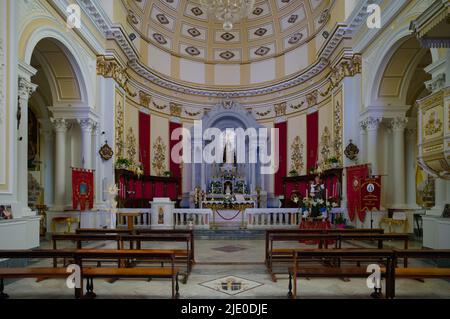 Sala coro con altare, chiesa Basilica Madonna della catena, Castiglione di Sicilia, Sicilia, Italia Foto Stock