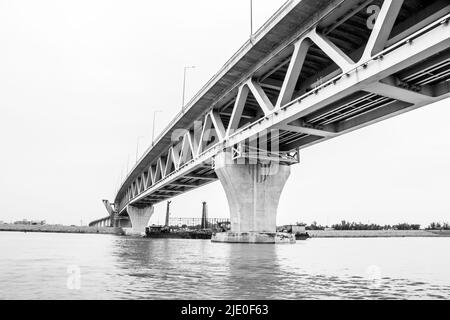 Il sogno del ponte Padma del Bangladesh è pronto per essere utilizzato. Domani il 25 giugno 2022, Foto Stock