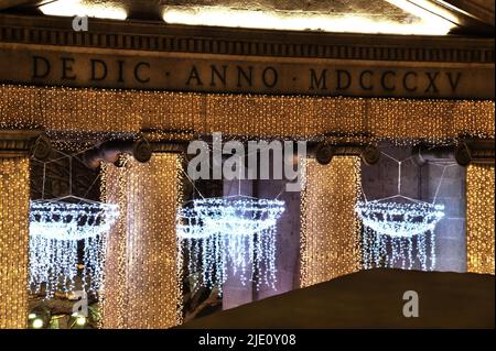 Milano, Piazza XXIV Maggio, porta Ticinese. Foto Stock