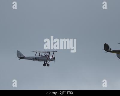 Headcorn, Kent, Regno Unito. 24th giugno 2022. Il primo giorno della Battaglia di Gran Bretagna airshow a Headcorn aerodrome, Kent. Credit: James Bell/Alamy Live News Foto Stock