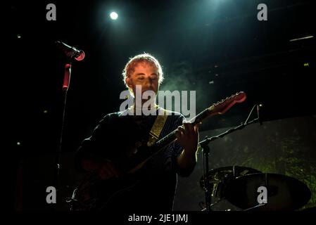 Roma, Italia. 23rd giugno 2022. Dario Mangiaracina durante il concerto del duo ''la Rappresentante di Lista'' (LRDL) all'Ippodromo delle Capannelle di Roma.Giugno 24, 2022 (Credit Image: © Roberto Bettacchi/Pacific Press via ZUMA Press Wire) Foto Stock