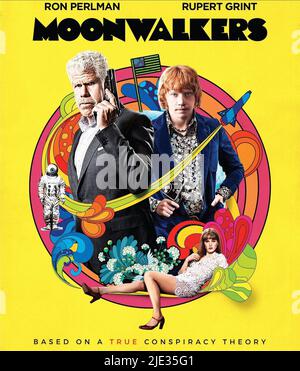 RON PERLMAN, Rupert Grint POSTER, MOONWALKERS, 2015 Foto Stock