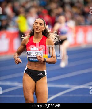 Manchester, Regno Unito. 24th giugno 2022. 24-6-2022: LEVIAL NIELSEN durante il 400 M Heat 2 al Muller UK Athletics Championships MANCHESTER REGIONAL ARENA – MANCHESTER Credit: PATRICK ANTHONISZ/Alamy Live News Foto Stock