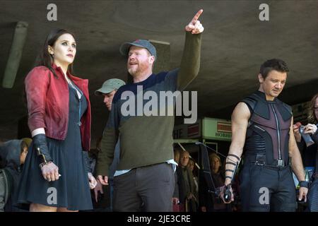 WHEDON, RENNER, AVENGERS: ETÀ DI ULTRON, 2015 Foto Stock