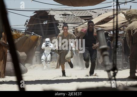 RIDLEY,BOYEGA, Star Wars: Episodio VII - La forza si risveglia, 2015 Foto Stock