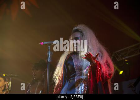 Artisti sul palco al Watchet 2021 con: OH My God! È la chiesa dove: Watchet, Regno Unito quando: 31 ago 2021 credito: Anthony Stanley/WENN Foto Stock