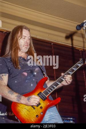 Il chitarrista americano Gregg Allman ha suonato all'Hard Rock Café di Londra, Inghilterra nel 1991. Foto Stock