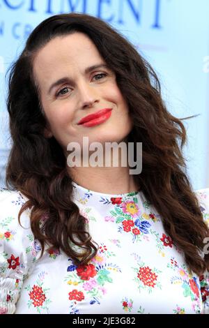 'Impeachment: American Crime Story' Red Carpet presso il Pacific Design Center il 1 settembre 2021 a Los Angeles, California, Stati Uniti presentando: Elizabeth Reaser dove: Los Angeles, California, Stati Uniti quando: 02 set 2021 credito: Nicky Nelson/WENN.com Foto Stock