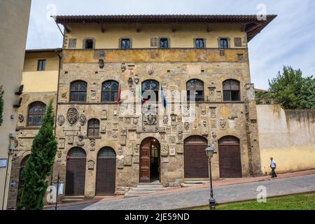 Palazzo Pretorio (oggi biblioteca di Arezzo) in Via dei Pileati nel centro storico di Arezzo in Toscana Foto Stock