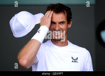 Andy Murray precede il campionato Wimbledon 2022 all'All England Lawn Tennis and Croquet Club, Wimbledon. Data foto: Sabato 25 giugno 2022. Foto Stock