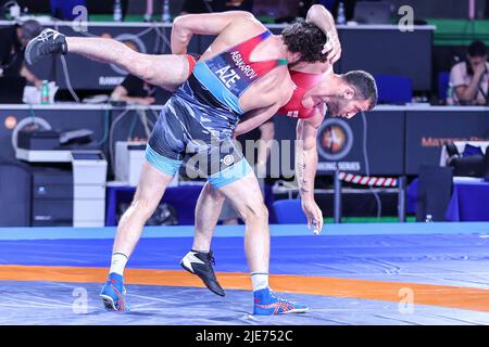 Matteo Pellicone, Roma, 25 giugno 2022, Tarzan Maisuradze (GEO) vs Abubakr Abakarov (AZE) FF 86kg durante la classifica 2022 Serie (Day4) - Wrestling Foto Stock