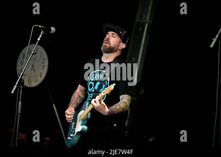 I Rumjacks suonano dal vivo durante il giorno 6 dell'Hellfest Open Air Festival, a Clisson, Francia, il 25 giugno 2022. Foto di Julien Reynaud/APS-Medias/ABACAPRESS.COM Foto Stock