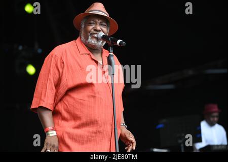 25 giugno 2022, Leeds, South Yorkshire, U.K: Sydney Youngblood , esibendosi al Lets Rock Leeds 80s Festival , UK , 25.06.2022 (Credit Image: © Robin Burns/ZUMA Press Wire) Foto Stock