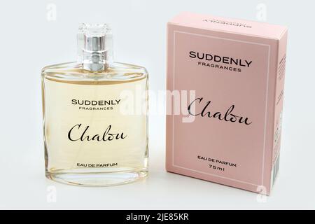 Amburgo, Germania - Giugno 24 2022: Chalou improvvisamente Parfum mit Verpackung Foto Stock