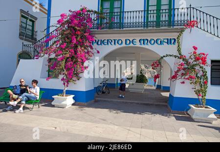 Ufficio del Porto all'entrata di Puerto de Mogan, Grand Canary, Isole Canarie, Spagna, Europa Foto Stock