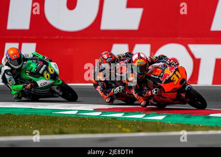 ASSEN, PAESI BASSI - GIUGNO 26: Adrian Fernandez di Red Bull KTM Tech 3 e Spagna durante il Moto3 dei Paesi Bassi a TT Assen il 26 giugno 2022 ad Assen, Paesi Bassi. (Foto di Andre Weening/Orange Pictures) Foto Stock