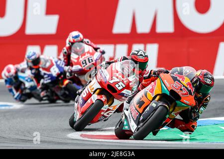 2022-06-26 12:49:02 ASSEN - Augusto Fernandez (SPA) sul suo Kalex in azione durante la finale Moto2 del 26 giugno 2022 sul circuito TT di Assen, Olanda. ANP VINCENT JANNINK olanda OUT - belgio OUT Foto Stock