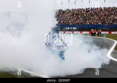 ASSEN - Bo Bendsneyder (NED) sul suo Kalex in azione durante la finale Moto2 del 26 giugno 2022 sul circuito TT di Assen, Olanda. ANP VINCENT JANNINK Foto Stock