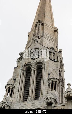 Arte in cima alla Basilica di Sainte-Anne-de-Beaupre, Cattedrale, Quebec un importante santuario cattolico, che riceve circa mezzo milione di pellegrini Foto Stock