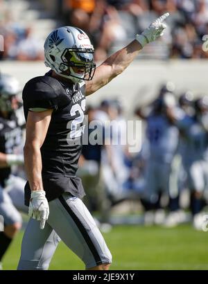 Waldau, Germania. 26th giugno 2022. Tirol Raiders SS #23 Vincent Muller celebra una sosta durante una partita della Lega europea di calcio tra la Stuttgart Surge e i Tirol Raiders allo stadio Gazi di Waldau, Germania. Justin Cooper/CSM/Alamy Live News Foto Stock