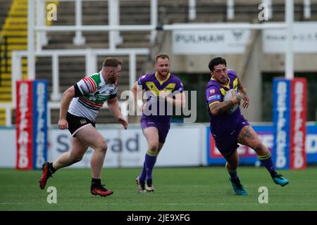 Newcastle, Regno Unito. 26th giugno 2022. NEWCASTLE UPON TYNE, REGNO UNITO. GIUGNO 26th Ollie Roberts di Newcastle Thunder in azione durante la partita TRA Newcastle Thunder e Workington Town a Kingston Park, Newcastle domenica 26th giugno 2022. (Credit: Chris Lishman | MI News) Credit: MI News & Sport /Alamy Live News Foto Stock