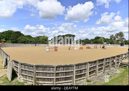 Hassocks, Regno Unito. 26th giugno 2022. 26 giugno 2022. Incontro al Shira'aa Hickstead Derby. The Hickstead Warm up Arena/2plan Wealth Arena Credit: Sport in Pictures/Alamy Live News Foto Stock