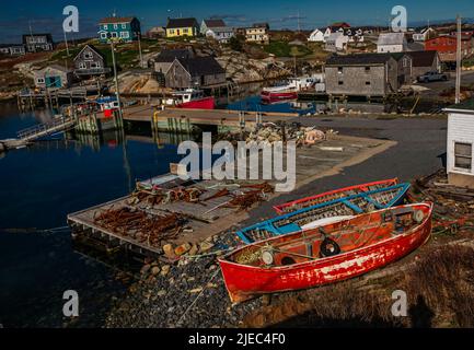 Il piccolo villaggio di pescatori di Peggy's Cove, Nova Scotia, Canada, si stabilì all'inizio del 1800s Foto Stock