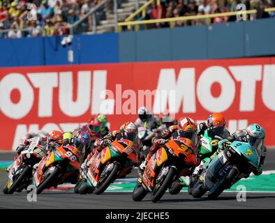 06/26/2022, TT Circuit Assen, Assen, Gran Premio d'Olanda 2022, nella foto Dennis Foggia dall'Italia, Leopard Racing, Joel Kelso dall'Australia, CIP, Adrian Fernandez dal Messico, Tech 3 KTM Factory Racing, Jaume Masia da Soanien, Ajo Motorsport, Daniel Holgado dalla Spagna, Ajo Motorsport Foto Stock