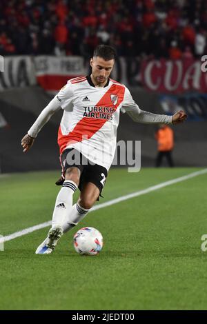 Buenos Aires, Arg - Giugno 27. Emanuel Mammana di River Plate durante una partita Liga de FP tra il fiume e Lanús all'Estadio Monumental. Foto Stock